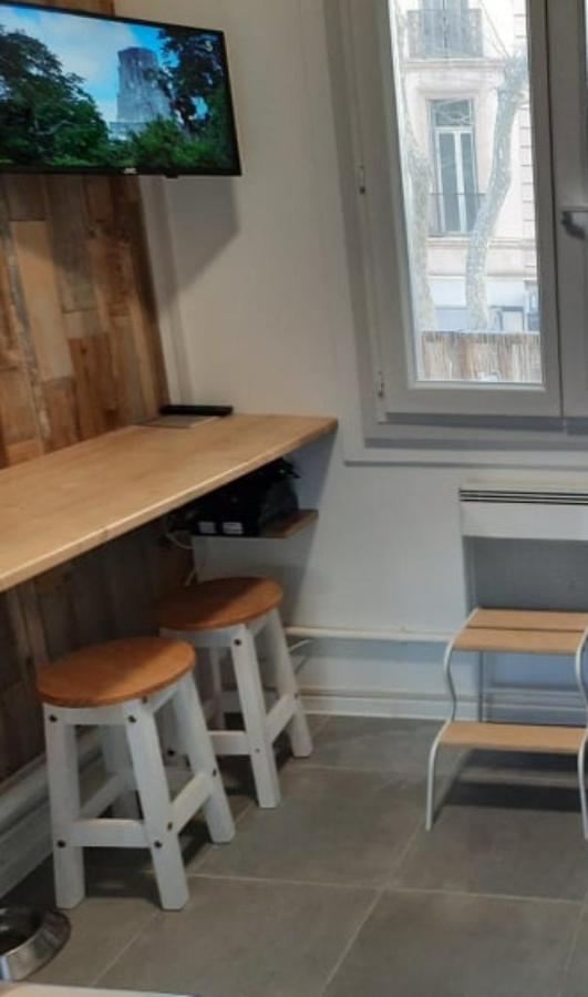 Pied A Terre Strategique Apartment *